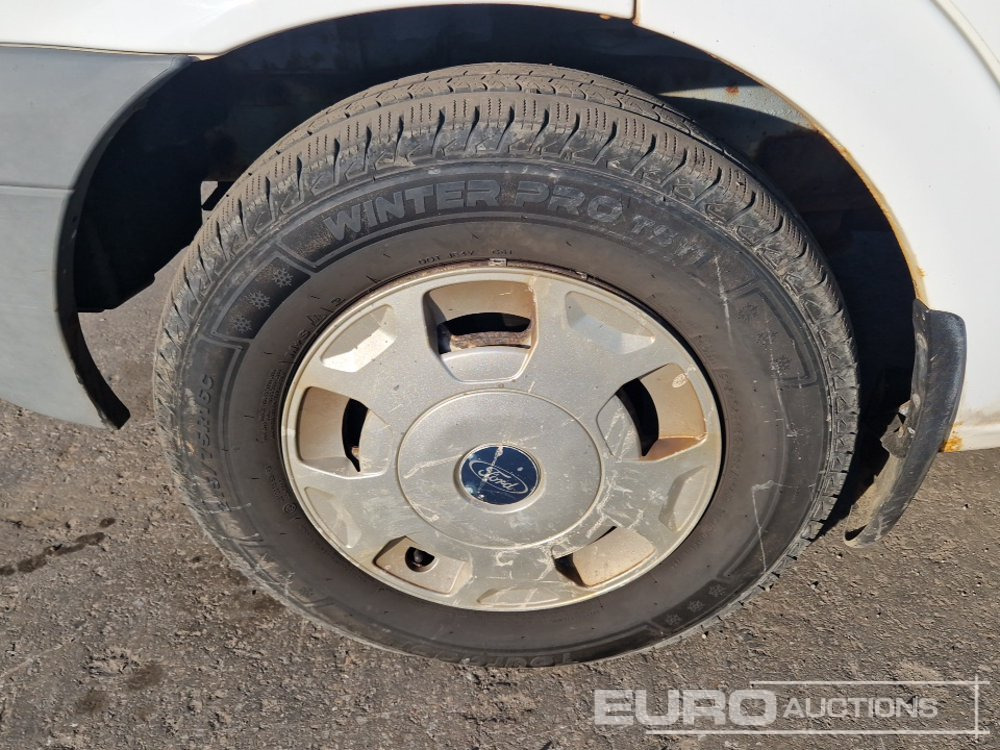 Carrinha de caixa aberta 2011 Ford Transit: foto 10