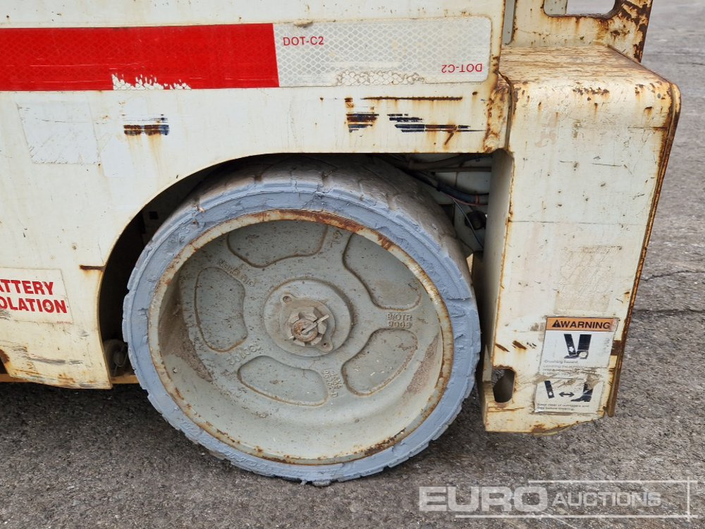 Plataforma aérea 2013 Genie GS3232: foto 7 Plataforma aérea 2013 Genie GS3232: foto 7