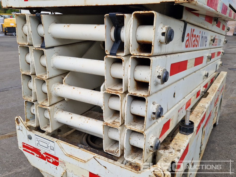 Plataforma aérea 2013 Genie GS3232: foto 13 Plataforma aérea 2013 Genie GS3232: foto 13