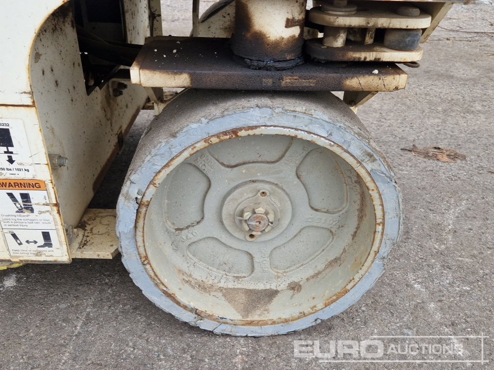 Plataforma aérea 2013 Genie GS3232: foto 9 Plataforma aérea 2013 Genie GS3232: foto 9