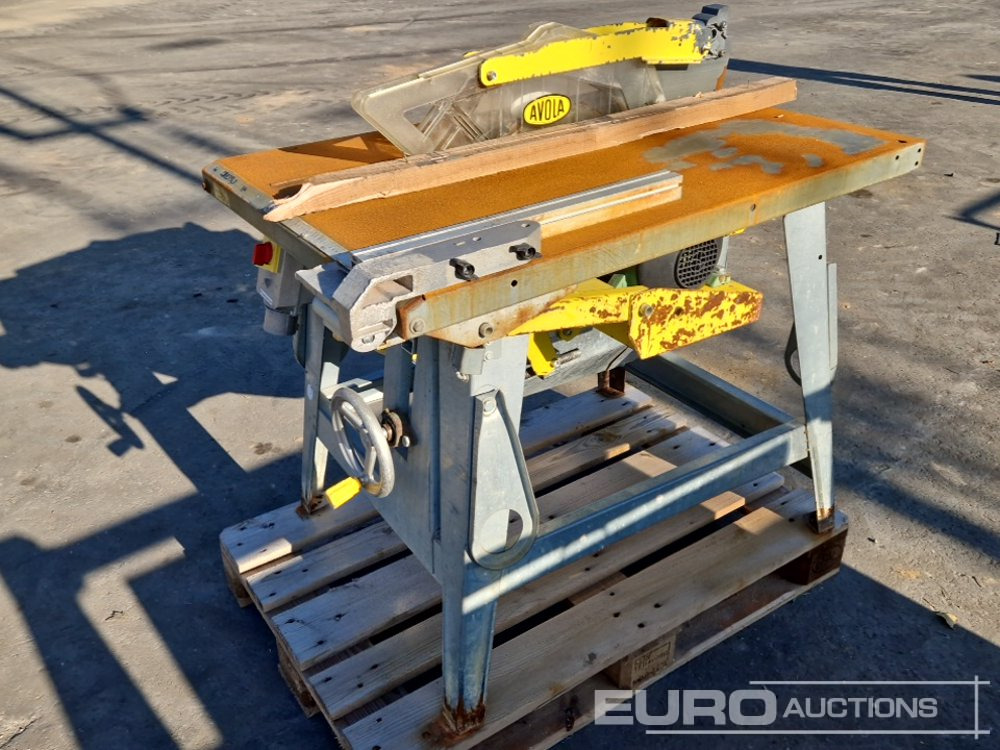 2014 Avola Table Saw - Equipamento de construção: foto 3 2014 Avola Table Saw - Equipamento de construção: foto 3