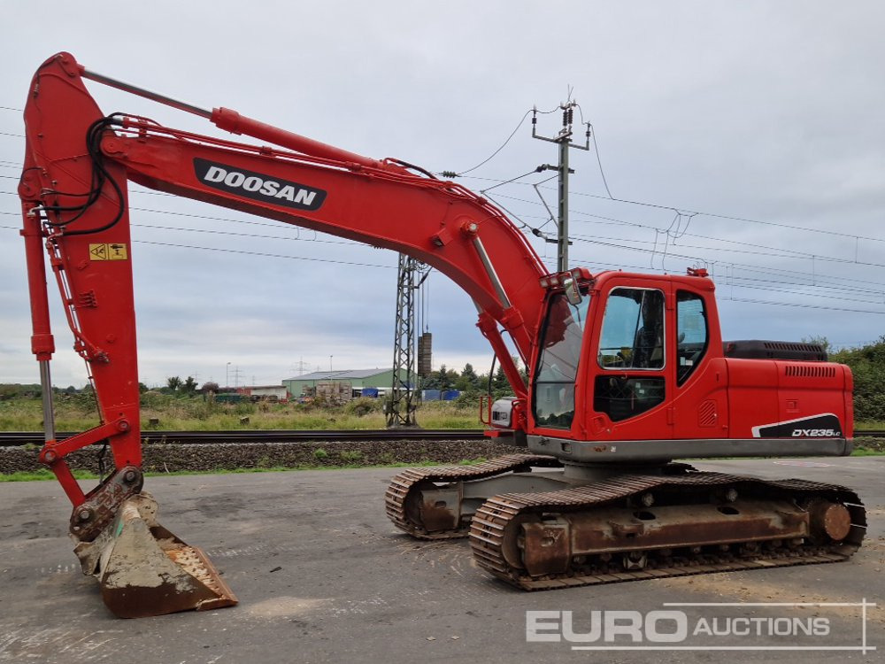2014 Doosan DX235NLC-5 - Escavadora de rastos: foto 1 2014 Doosan DX235NLC-5 - Escavadora de rastos: foto 1