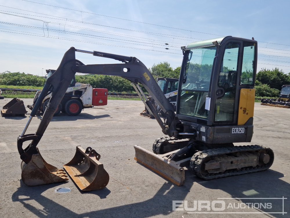 2015 Volvo ECR25D - Mini escavadeira: foto 1 2015 Volvo ECR25D - Mini escavadeira: foto 1