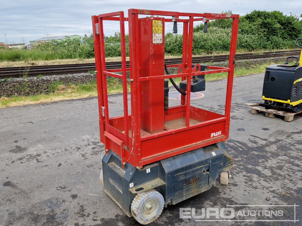 2016 Braviisol Vertical Mast Lift Access Platform - Plataforma aérea: foto 1 2016 Braviisol Vertical Mast Lift Access Platform - Plataforma aérea: foto 1