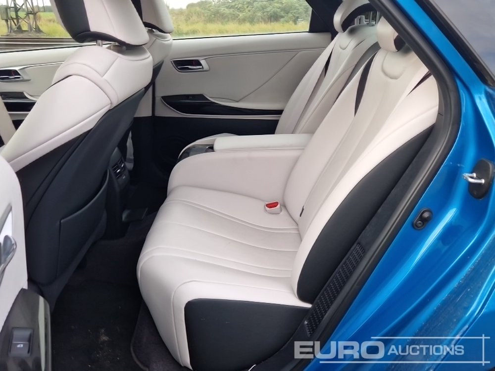 Automóvel 2017 Toyota Mirai Fuel Cell, Hydrogen Hybrid, Automatic (German Reg. Docs. Available): foto 24