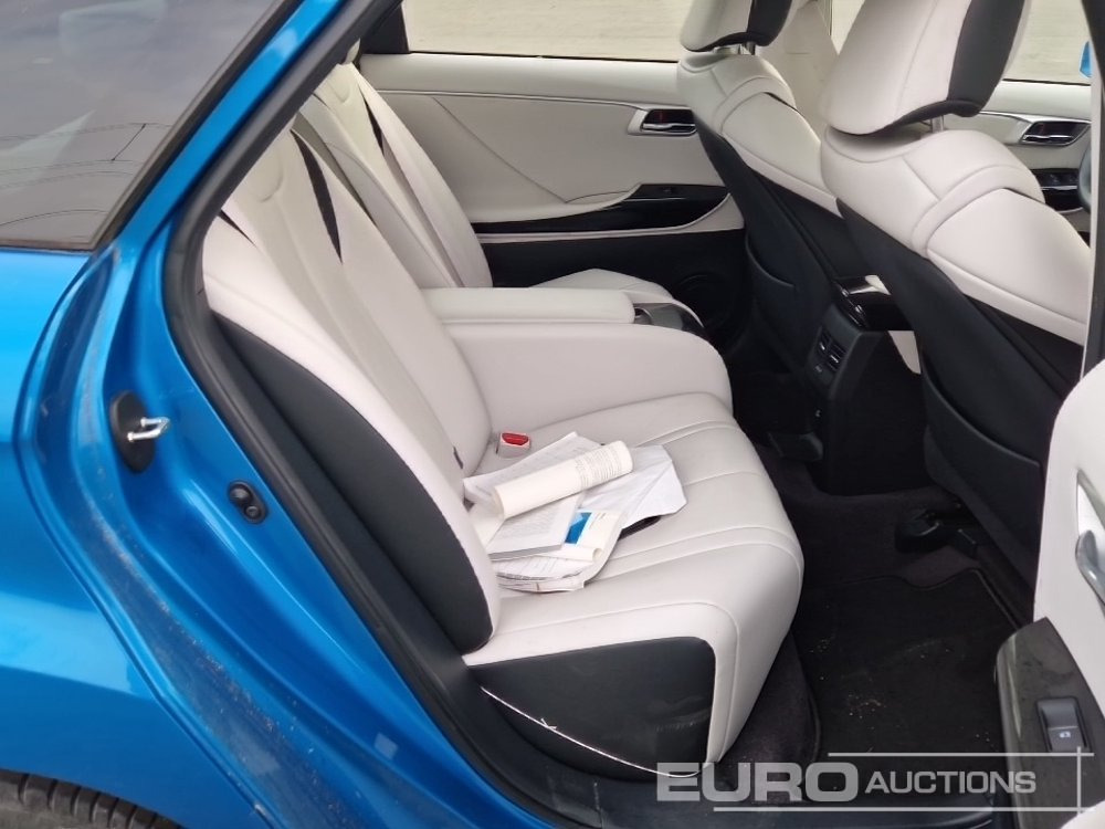 Automóvel 2017 Toyota Mirai Fuel Cell, Hydrogen Hybrid, Automatic (German Reg. Docs. Available): foto 21