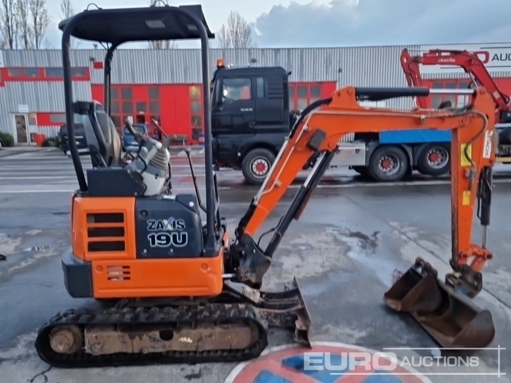 2019 Hitachi ZX19U-5A - Mini escavadeira: foto 5 2019 Hitachi ZX19U-5A - Mini escavadeira: foto 5