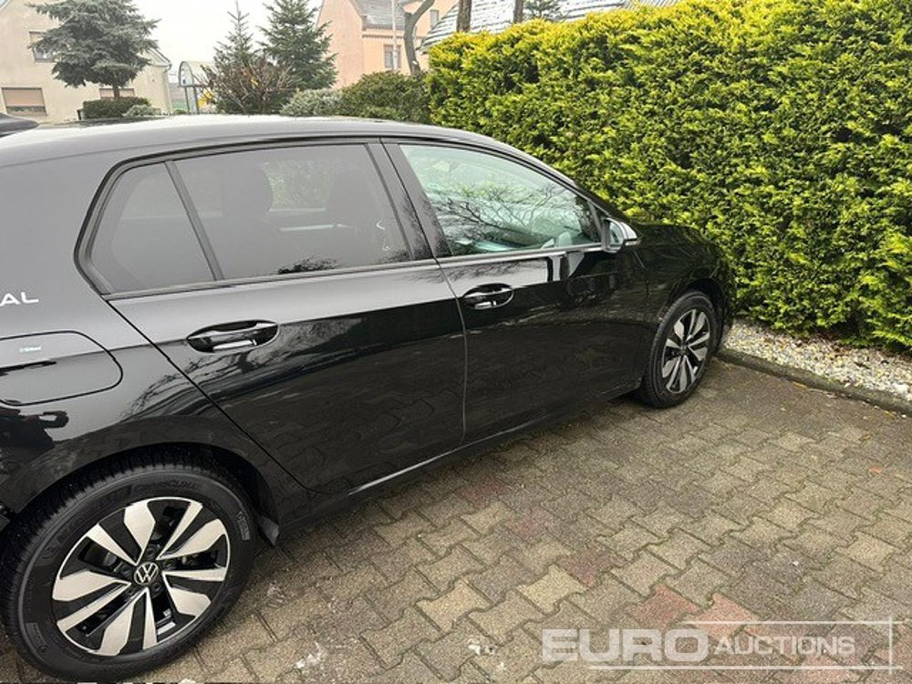 2025 Volkswagen Golf - Automóvel: foto 2 2025 Volkswagen Golf - Automóvel: foto 2