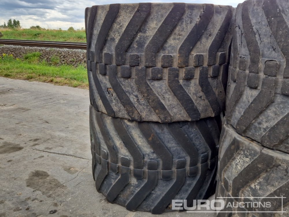 315/70R22.5 Tyres on Rims to suit CAT 318 - Pneu: foto 5 315/70R22.5 Tyres on Rims to suit CAT 318 - Pneu: foto 5