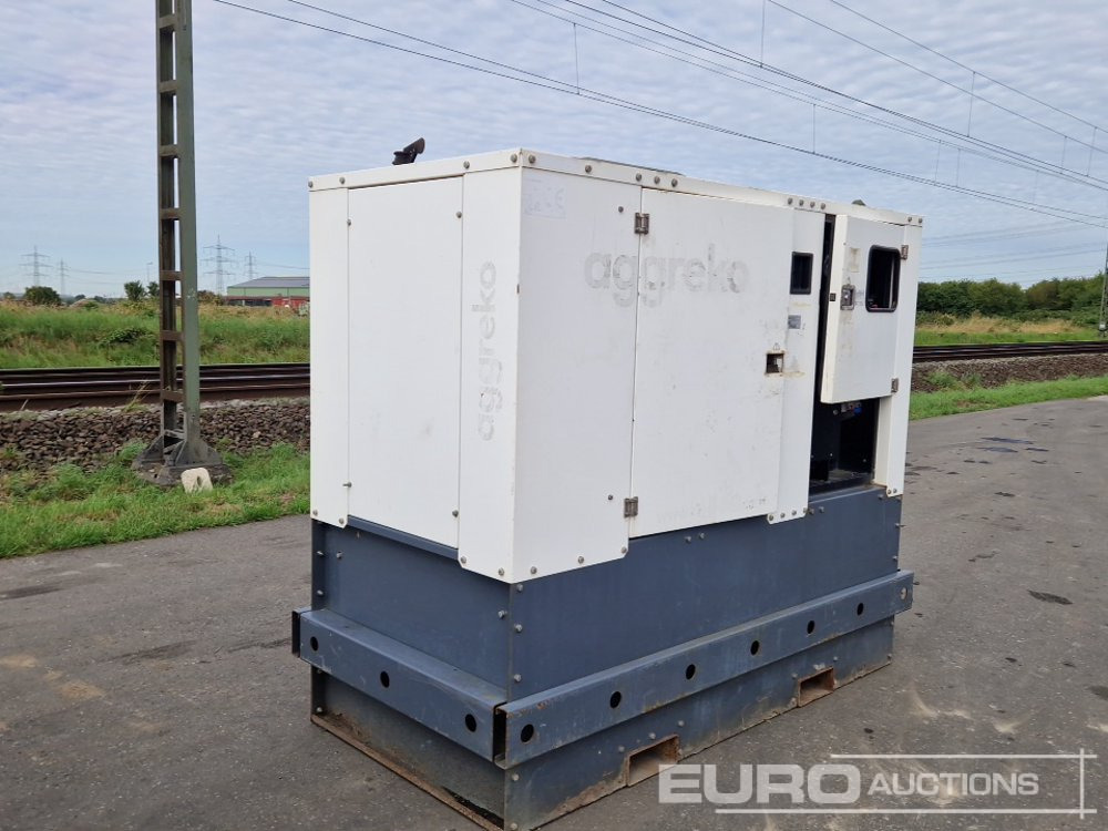 Aggreko Static Generator, John Deere Engine - Gerador elétrico: foto 1 Aggreko Static Generator, John Deere Engine - Gerador elétrico: foto 1