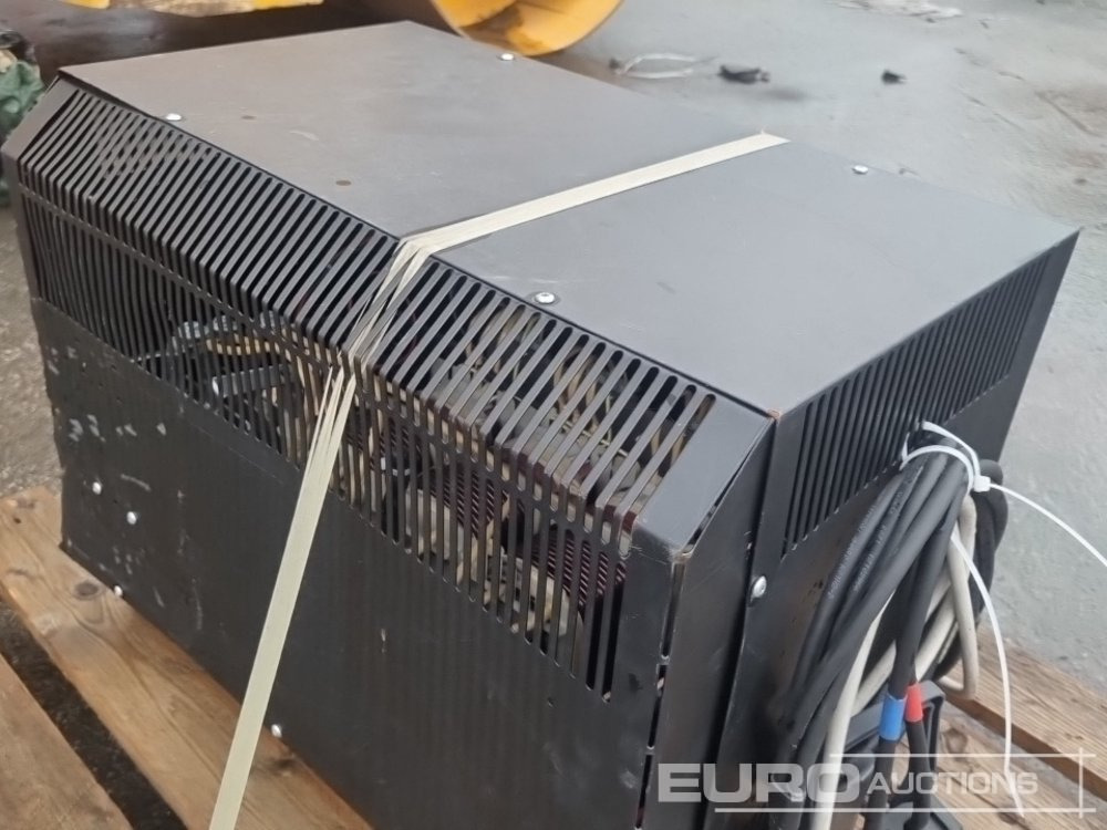 Equipamento de construção Charger to suit Electric Forklift: foto 15 Equipamento de construção Charger to suit Electric Forklift: foto 15