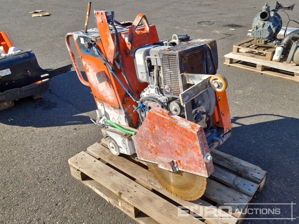 Clipper Norton Walk Behind Asphalt Saw - Máquina de asfalto: foto 4 Clipper Norton Walk Behind Asphalt Saw - Máquina de asfalto: foto 4