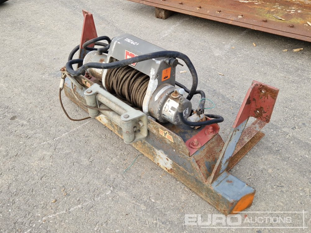 Winch to suit Toyota Landcruiser - Equipamento de movimentação: foto 3 Winch to suit Toyota Landcruiser - Equipamento de movimentação: foto 3