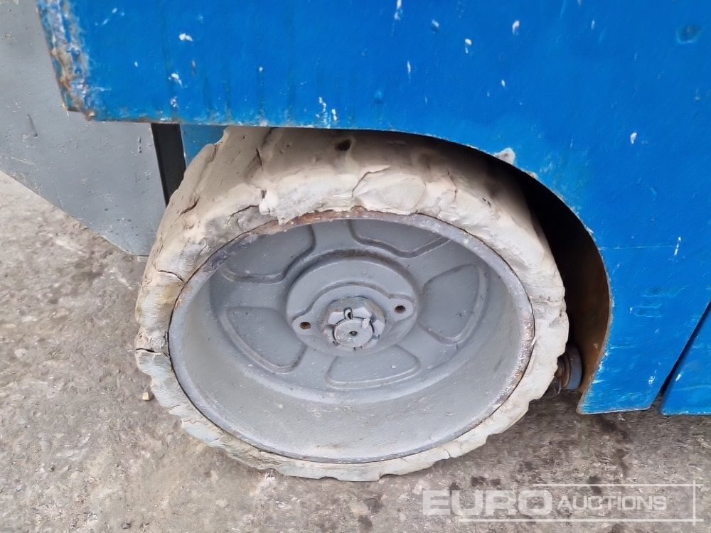 Plataforma aérea Genie GS-1930: foto 7 Plataforma aérea Genie GS-1930: foto 7