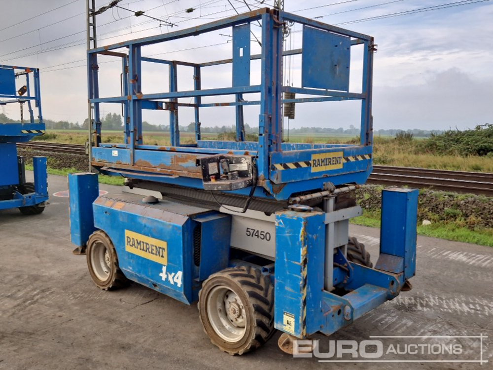 Genie GS-3268 RT 4WD - Plataforma aérea: foto 3 Genie GS-3268 RT 4WD - Plataforma aérea: foto 3