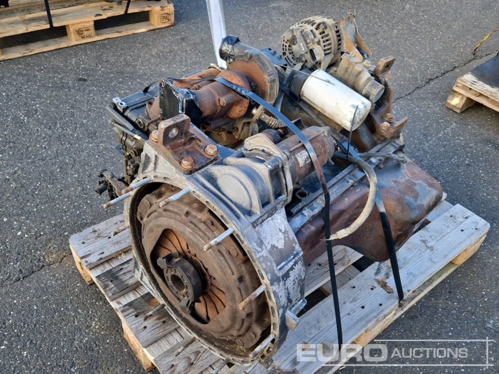 Iveco 4 Cylinder Turbo Diesel Engine - Motor: foto 1 Iveco 4 Cylinder Turbo Diesel Engine - Motor: foto 1