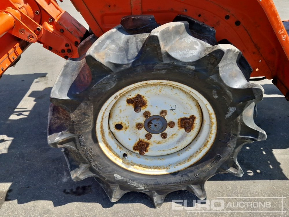 Mini trator Kubota B40: foto 11