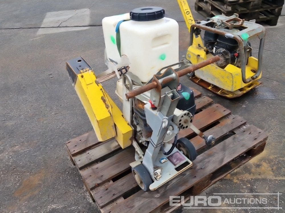 Lissmac COMPACTCUT 300P - Máquina de asfalto: foto 3 Lissmac COMPACTCUT 300P - Máquina de asfalto: foto 3