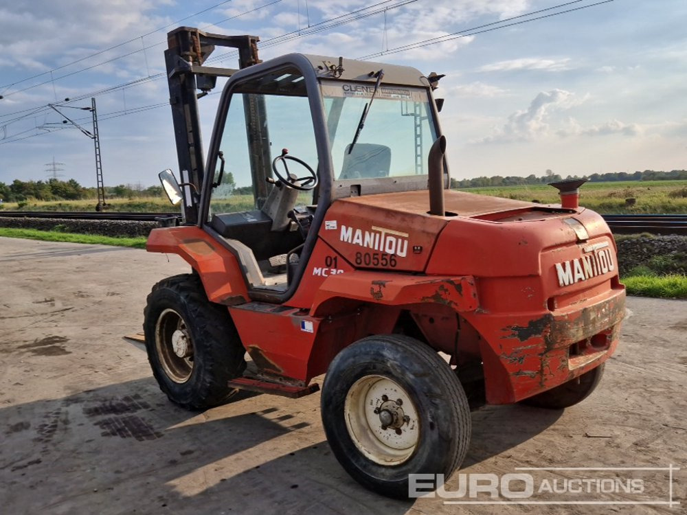 Manitou MC30 - Empilhador todo-o-terreno: foto 3 Manitou MC30 - Empilhador todo-o-terreno: foto 3