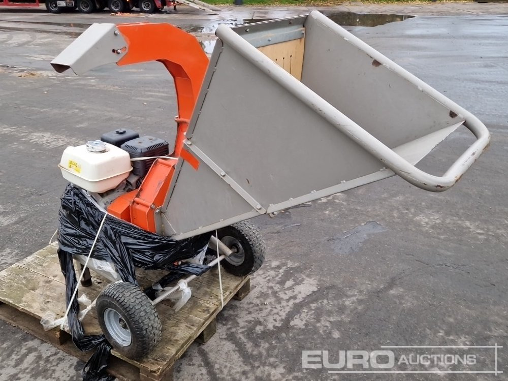 Mobile Garden Wood Chipper - Estilhaçadora de madeira: foto 4 Mobile Garden Wood Chipper - Estilhaçadora de madeira: foto 4