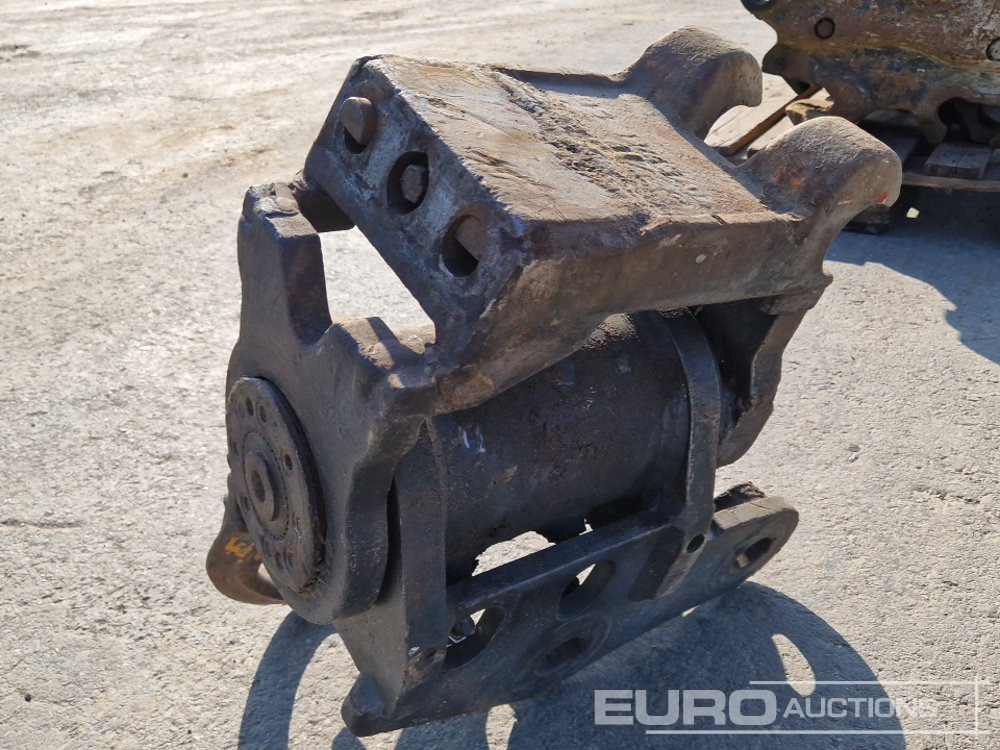 Powertilt QH to suit Kubota KX057-4 - Acoplamento rápido: foto 1 Powertilt QH to suit Kubota KX057-4 - Acoplamento rápido: foto 1