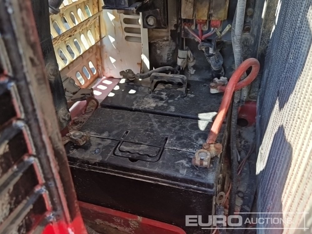 Mini escavadeira Takeuchi TB180S: foto 13