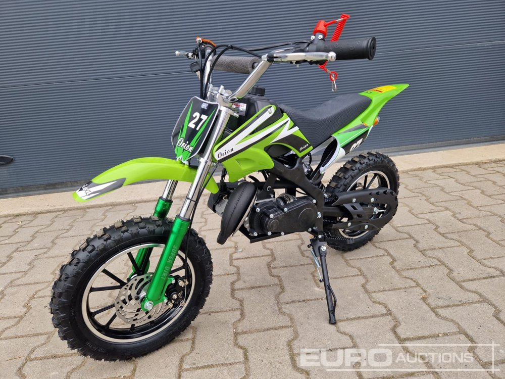 Unused DIRTBIKE 50R-D705 49CC Kids Petrol Motorbike, Automatic - Motocicleta: foto 1 Unused DIRTBIKE 50R-D705 49CC Kids Petrol Motorbike, Automatic - Motocicleta: foto 1