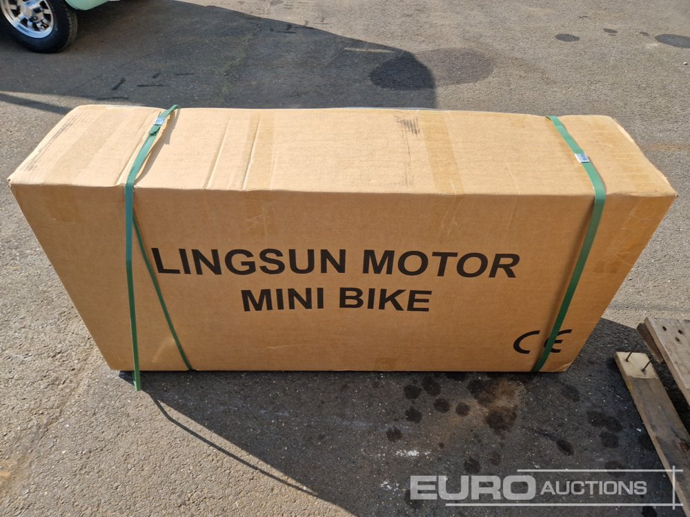 Unused DIRTBIKE 50R-D705 49CC Kids Petrol Motorbike, Automatic - Motocicleta: foto 2 Unused DIRTBIKE 50R-D705 49CC Kids Petrol Motorbike, Automatic - Motocicleta: foto 2