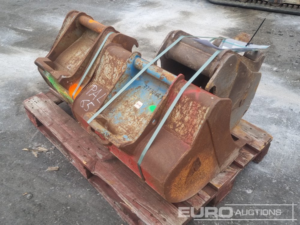 Various Digging Buckets, ARDEN to suit 2-4 Ton Excavator (3 of) - Balde: foto 3 Various Digging Buckets, ARDEN to suit 2-4 Ton Excavator (3 of) - Balde: foto 3