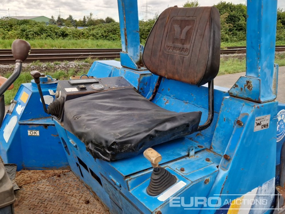 Mini escavadeira Yanmar B22: foto 27