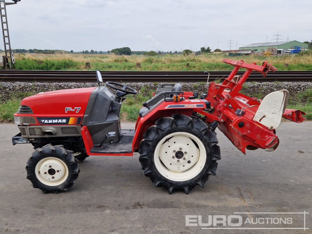 Yanmar F7 - Mini trator: foto 2 Yanmar F7 - Mini trator: foto 2