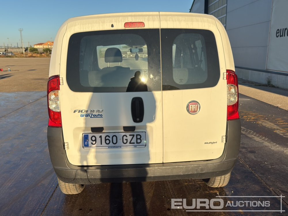2010 Fiat Fiorino - Furgão compacto, Carrinha cabine dupla: foto 4 2010 Fiat Fiorino - Furgão compacto, Carrinha cabine dupla: foto 4