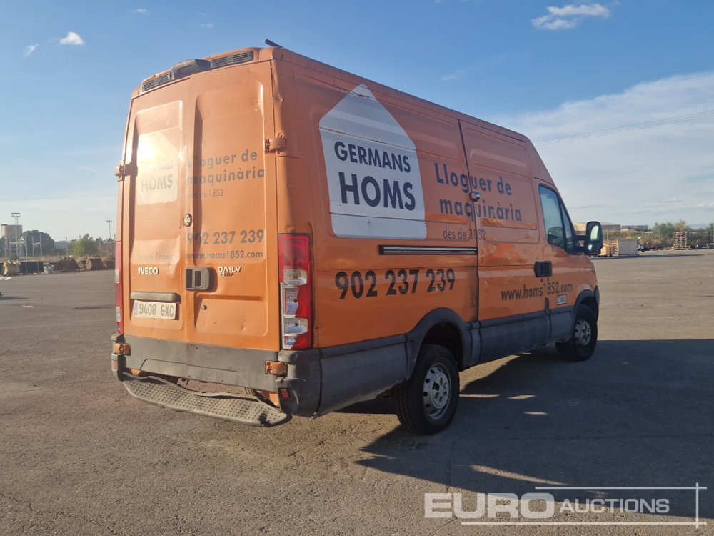 2010 Iveco Daily 35 S14 - Furgão: foto 5 2010 Iveco Daily 35 S14 - Furgão: foto 5