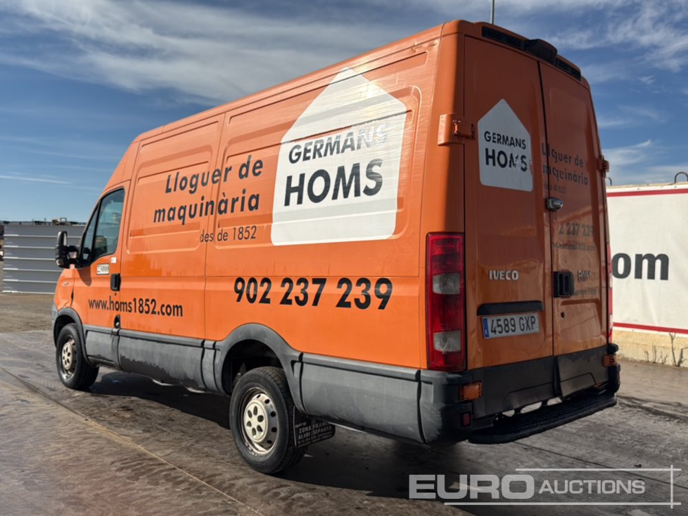 2010 Iveco Daily 35 S14 - Furgão: foto 3 2010 Iveco Daily 35 S14 - Furgão: foto 3