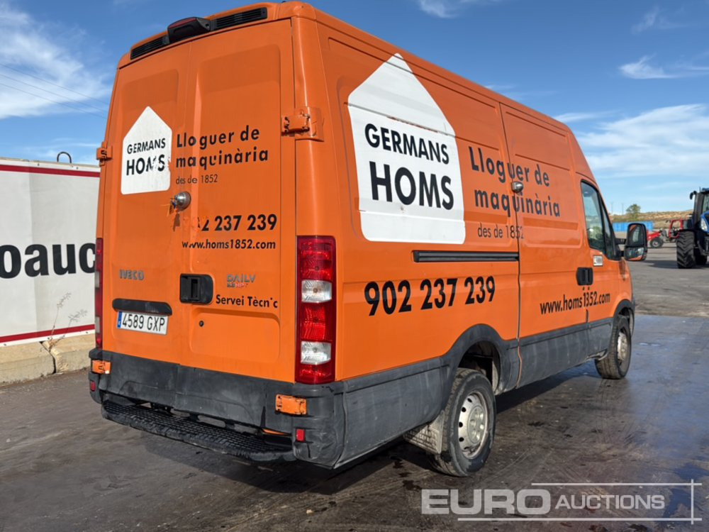 2010 Iveco Daily 35 S14 - Furgão: foto 5 2010 Iveco Daily 35 S14 - Furgão: foto 5
