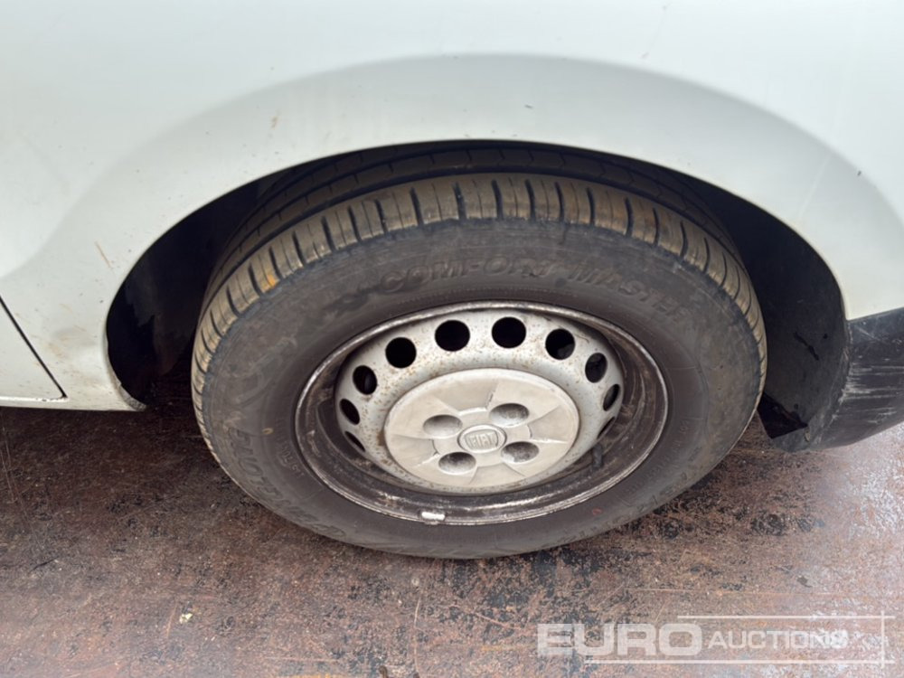 Furgão compacto 2014 Fiat Fiorino: foto 11