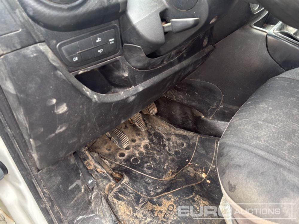Furgão compacto 2014 Fiat Fiorino: foto 18