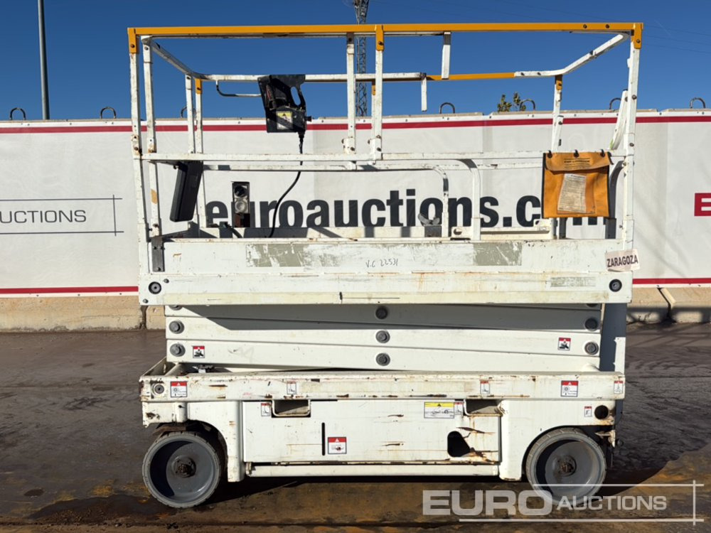 2014 Haulotte Compact 10 - Plataforma aérea: foto 2 2014 Haulotte Compact 10 - Plataforma aérea: foto 2