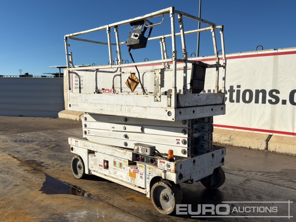 2014 Haulotte Compact 12 - Plataforma aérea: foto 3 2014 Haulotte Compact 12 - Plataforma aérea: foto 3