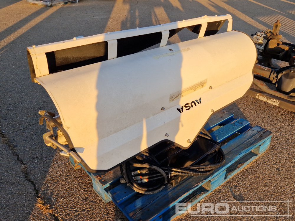 Ausa Sweeper Attachment for Ausa Dumper - Equipamento de construção: foto 2 Ausa Sweeper Attachment for Ausa Dumper - Equipamento de construção: foto 2