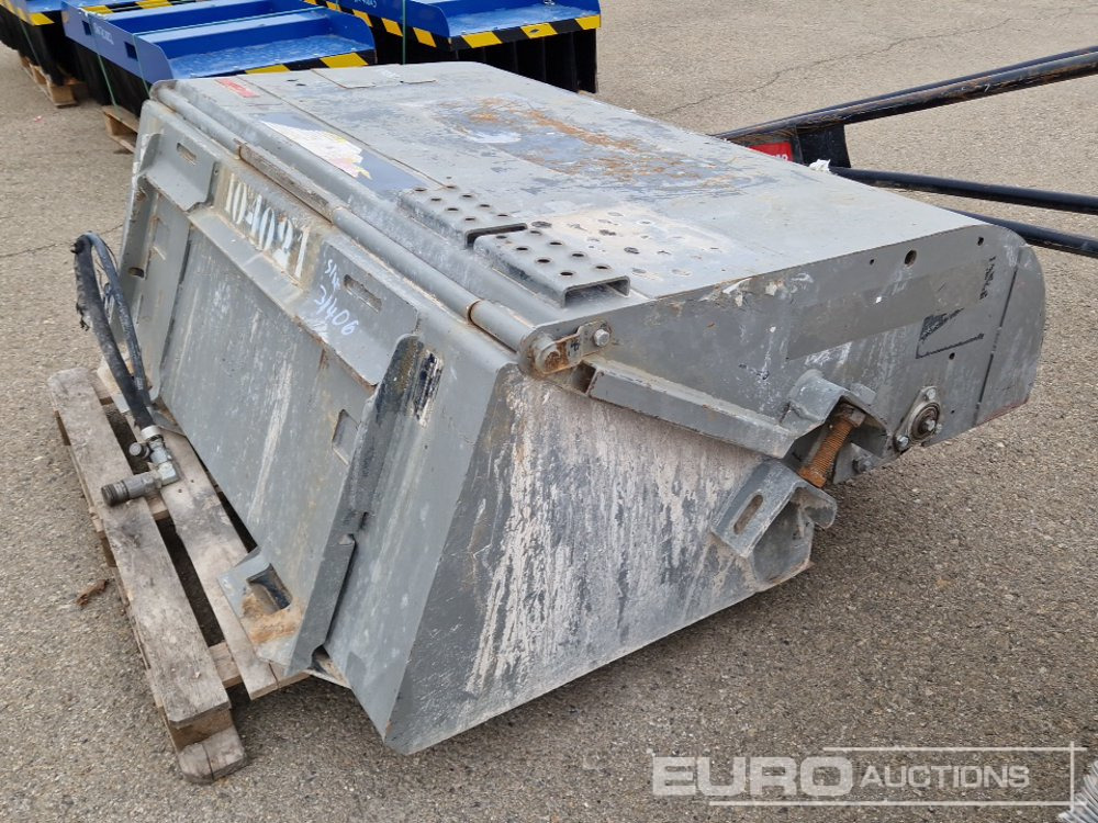 2015 Bobcat 60 SWEEPER - Equipamento para Mini pá carregadora: foto 4 2015 Bobcat 60 SWEEPER - Equipamento para Mini pá carregadora: foto 4