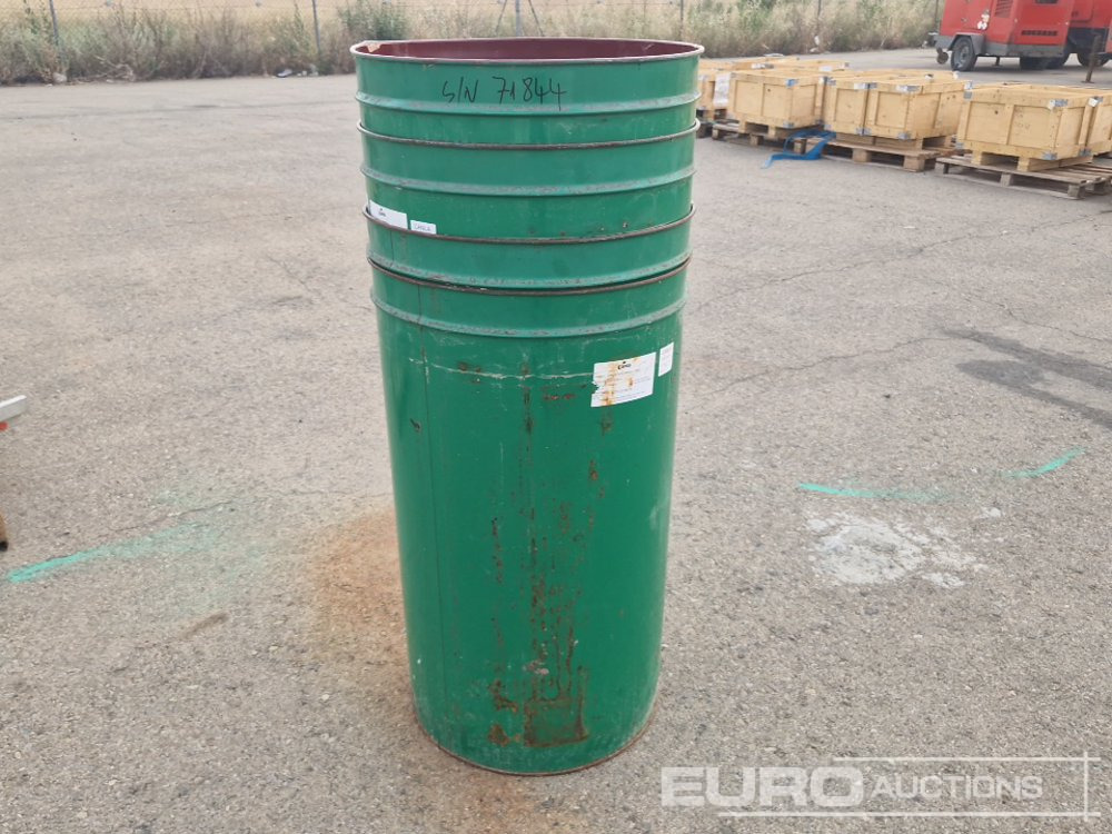 Metal Barrel (4 of) - Equipamento de construção: foto 4 Metal Barrel (4 of) - Equipamento de construção: foto 4