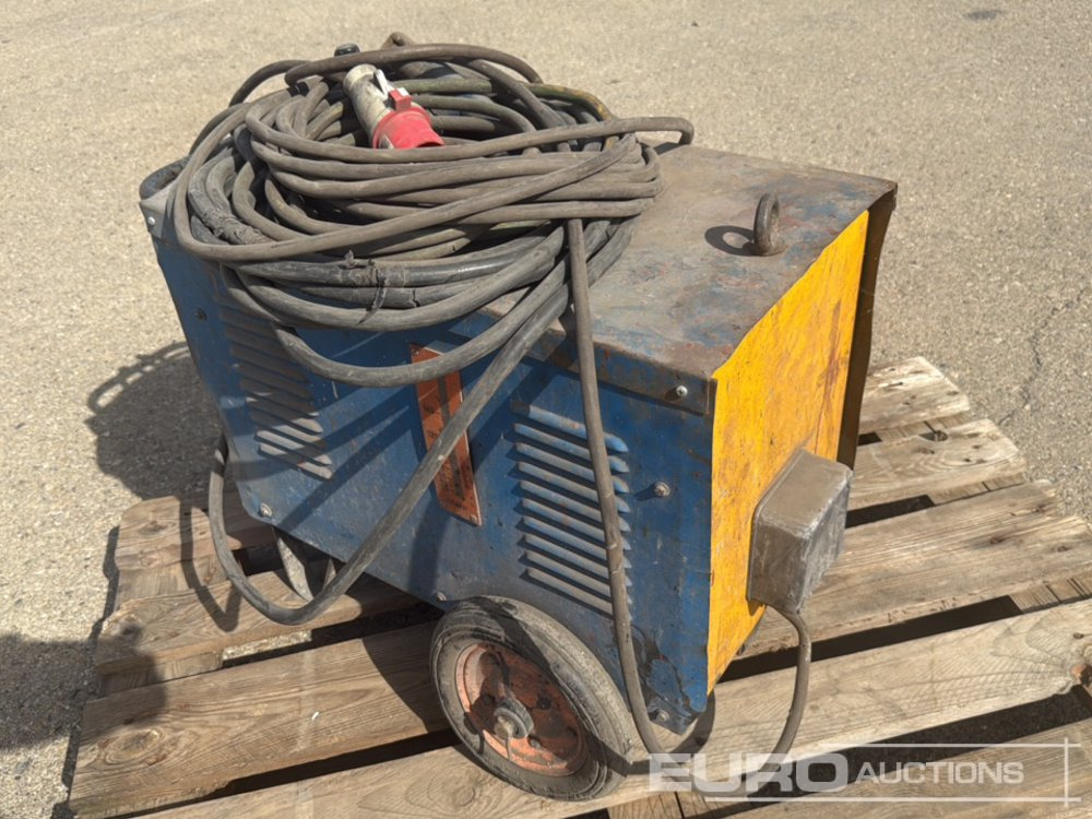 Mig Welding Machine 220-230 Volts - Equipamento de construção: foto 3 Mig Welding Machine 220-230 Volts - Equipamento de construção: foto 3