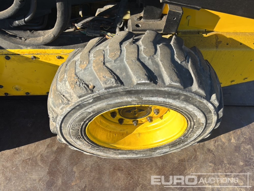 Mini pá carregadora New Holland L160: foto 10