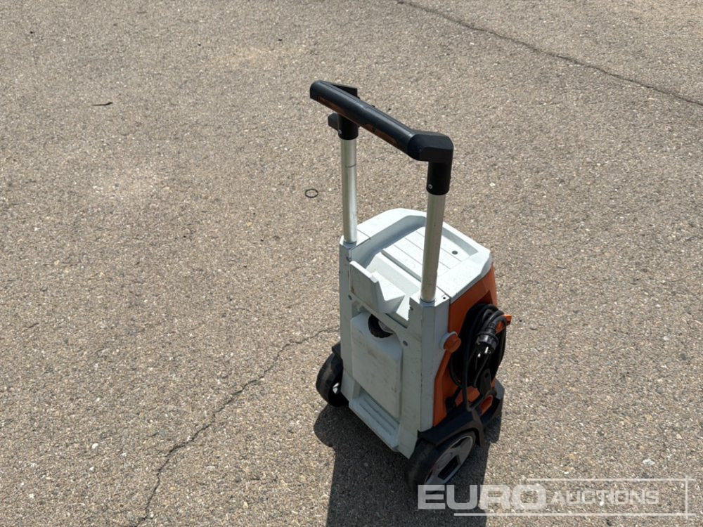 Stihl RE150 - Equipamento de construção: foto 3 Stihl RE150 - Equipamento de construção: foto 3