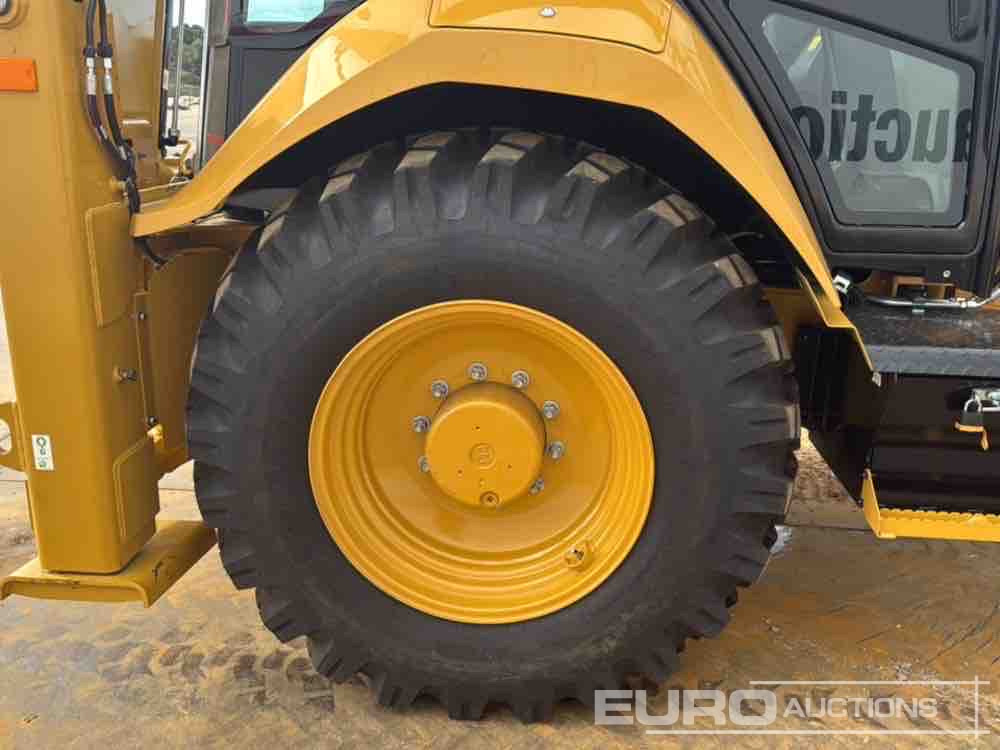 Retroescavadeira Unused 2025 CAT 424: foto 10