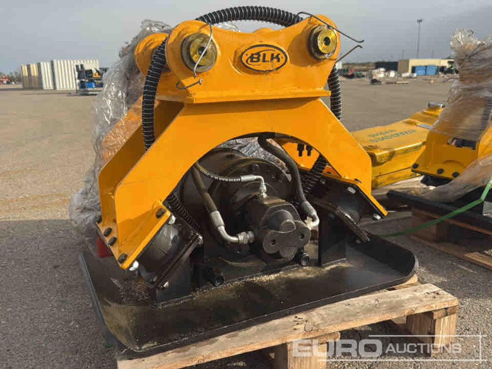 Unused BLK 04 - Martelo hidráulico: foto 1 Unused BLK 04 - Martelo hidráulico: foto 1