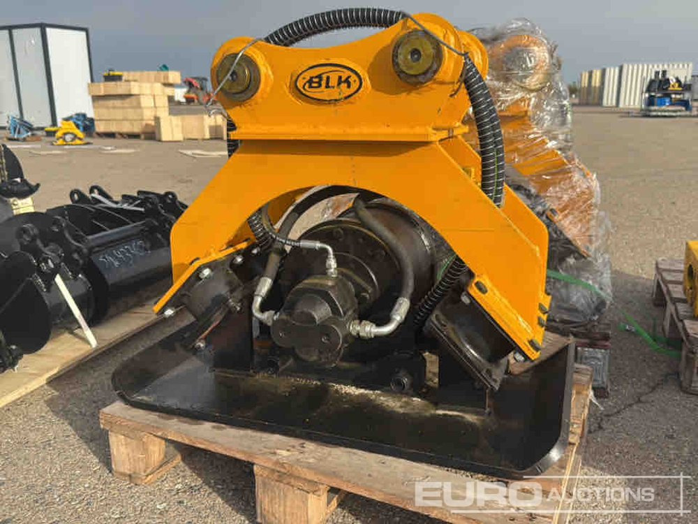 Unused BLK 04 - Martelo hidráulico: foto 2 Unused BLK 04 - Martelo hidráulico: foto 2