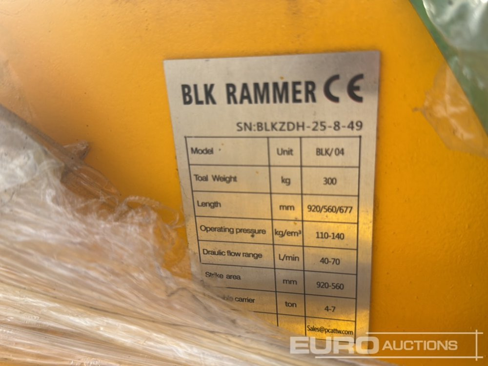 Unused BLK 04 - Martelo hidráulico: foto 5 Unused BLK 04 - Martelo hidráulico: foto 5