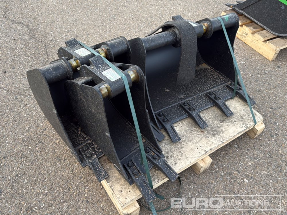 Unused Häner Bucket Package HTL160-Morin-M0 24" (600mm) Tilt Ditch Bucket S/N20250272, Digging Buckets HTL120-Morin-M0 12" (250mm) S/N20250210 and HTL140-Morin-M0 24" (600mm) to suit 1-2,5 ton mini ex - Balde: foto 1 Unused Häner Bucket Package HTL160-Morin-M0 24" (600mm) Tilt Ditch Bucket S/N20250272, Digging Buckets HTL120-Morin-M0 12" (250mm) S/N20250210 and HTL140-Morin-M0 24" (600mm) to suit 1-2,5 ton mini ex - Balde: foto 1